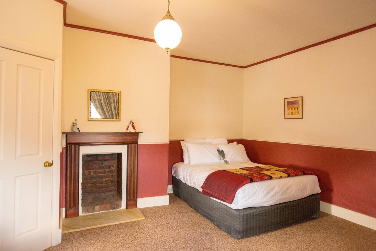St Andrew'S Inn Conara Junction Экстерьер фото